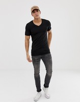 Usine de Guangzhou Vente en gros de haute qualité pas cher Slim Fit T-shirt 180 g/m² en coton noir à col V avec design personnalisé pour hommes