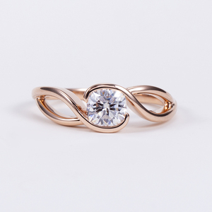 Anillo de Diamantes con Corte Cojín en Oro Rosa de 14K para Mujer, Joyería Messi MSR-1524 - Product Image 4