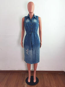 Robe en jean déchirée à franges, sans manches, col rabattu, coupe ajustée pour femmes, vente chaude d'été - Product Image 6