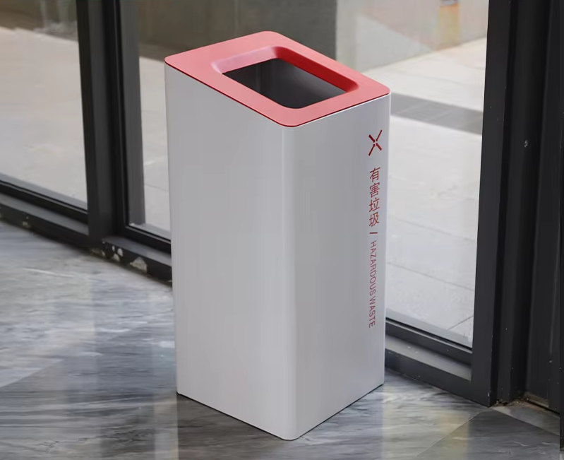 50L ของเสียอันตรายสีแดง