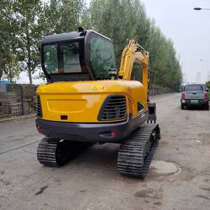 Mini-excavatrice sur chenilles HT60 de 6 tonnes (6000 kg) la plus vendue avec tarière, godet et fourche décompacteuse - Product Image 4