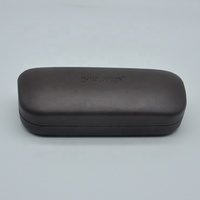 Étui à lunettes rectangulaire rigide en cuir PU avec logo personnalisé en relief, boîte à lunettes tendance et portable pour myopie
