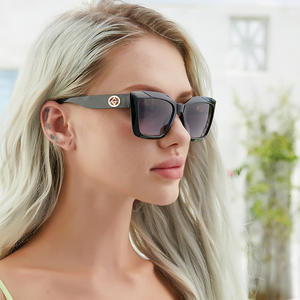 Gafas de Sol Personalizadas para Mujer 8674A, Lentes de PC con Protección UV400, Estilo Instagram, Montura Pequeña, Diseño Europeo Americano - Product Image 2