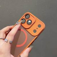 Coque de téléphone en acrylique givré magnétique antichoc électroplaqué mat orange pour 17 Pro Max & 14 Plus avec design professionnel