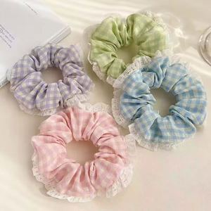 ยางรัดผมผ้าลูกไม้หวานๆ แบบขายส่ง ลายวาฟเฟิลขนาดใหญ่ สีสันสดใส ลายสก็อต 8 ซม. - Product Image 2