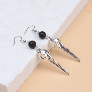 Collar de metal oscuro de Halloween con colgantes de calavera puntiaguda, joyería de fiesta de aleación de zinc con diseño de borlas - Product Image 4