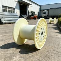 Bobine en plastique épaissie à fixation latérale stable pour le transport et le stockage de fils sur de longues distances
