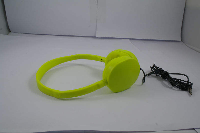 สีเหลือง