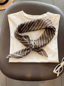 <span class=keywords><strong>Bandana</strong></span> Quadrata Classica in Cotone a Righe Marroni per Pendolari, Casual, Decorativa, da Viaggio d'Affari, Abbinabile a Borsa, Stampa Digitale - Product Image 4