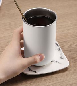 Petit gobelet isotherme en acier inoxydable de 300 ml avec poignée et bouchon à paille, 5 couleurs, design mignon et tendance, logo personnalisé pour voyage, bière, expresso - Product Image 2