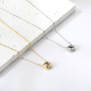 สร้อยคอจี้เพชรขาวสำหรับผู้หญิง ทอง 14K ทรงกรงเล็บ ทรงกลม สำหรับใส่ทุกวัน เครื่องประดับชั้นดี - Product Image 4