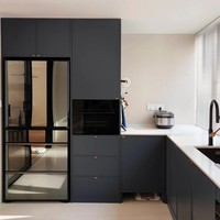 Armoires de cuisine en bois sur mesure avec finition peinte de qualité supérieure, design moderne, multifonctionnelles, résistantes à l'eau, roulettes faciles à nettoyer pour les maisons