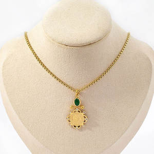 ファッションステンレス鋼卸売防水18Kゴールドメッキグリーンストーンコックラグジュアリーネックレスとイヤリングジュエリー女性用セット - Product Image 5