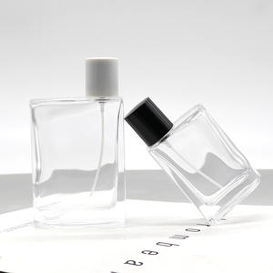 Venta al por Mayor de Botellas de Perfume de Vidrio de 50 ml y 100 ml, Recargables y con Atomizador, Cuadradas, Cosméticas, con Cierre a Presión a Prueba de Fugas, Empacadas en Cajas - Product Image 1