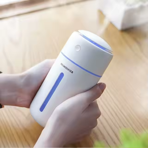 เครื่องเพิ่มความชื้นในรถยนต์แบบ USB ไร้สายติดตั้งได้เครื่องพ่นน้ำมันหอมระเหยพร้อมการเปลี่ยนสำหรับการใช้งาน RV - Product Image 2