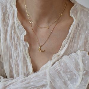 Nuevo Collar con Colgante de Luna de Acero Inoxidable, Joyería de Esmalte de Diseño Moderno para Aniversario - Product Image 1