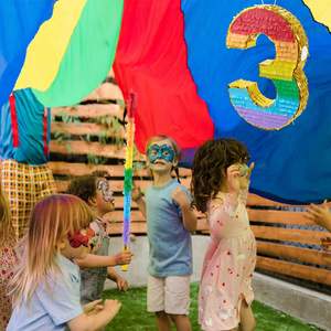 Piñata de papel personalizable con números coloridos Suministros de fiesta de cumpleaños para niños para Navidad Incluye antifaz y Asa - Product Image 5
