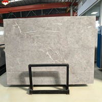 Marbre gris Aidibao poli et imperméable, découpé sur mesure pour les escaliers modernes et les panneaux muraux