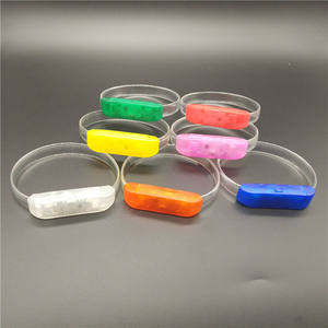 Bracelets LED avec logo personnalisé pour concert de pub, bracelets à commande vocale activés par le son lumineux pour fêtes et événements de Noël - Product Image 4