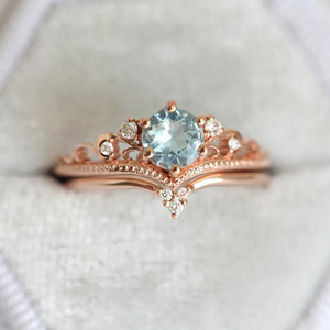 Bagues assorties pour femmes, design couronne, zircon rond, délicates et élégantes - Product Image 1