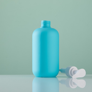 Set Personalizzato di Flaconi in Plastica Biodegradabile da 500ml con Pompa per Shampoo e Lozione e Vasetti per Crema Corpo - Product Image 4