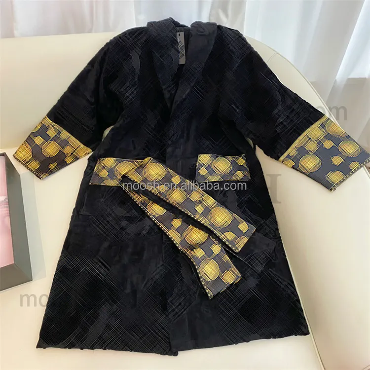 New Product Ideas 2023 Bath Robes Man Cotton Pajamas Oversize Cotton Bathrobes Famous Designer Bathrobe