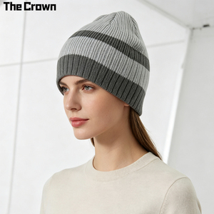 Bonnet d'hiver côtelé épais à rayures horizontales bicolores avec logo personnalisé, vente en gros, fabricant - Product Image 1