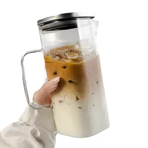 1L 1.3L cam sürahi ile mühürlü kapak içecek sürahi için sıcak/soğuk su buzlu çay ve suyu içecek cam sürahi