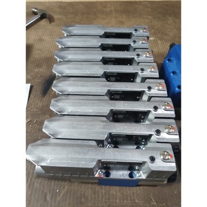 Válvula Proporcional Rexroth 4WREE6W32-3X/V/24F1, Equipo de Automatización de Control Industrial - Product Image 1