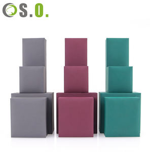 Boîte à bijoux en similicuir PU personnalisable avec logo, pour colliers, bracelets, boucles d'oreilles et bagues, couleurs vert, gris, rouge, vente en gros - Product Image 1