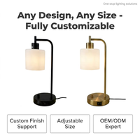 Lampe de bureau noire moderne avec alimentation secteur, base E26, double ports USB, abat-jour en verre dépoli, intensité réglable pour chambre d'hôtel et table de chevet