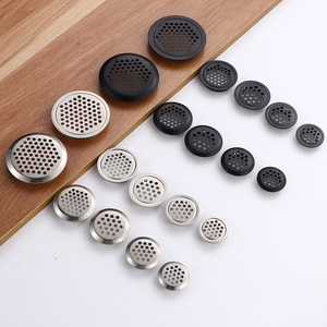 Grille de ventilation en acier inoxydable argentée pour meuble, avec dissipation thermique - Product Image 1