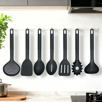 Ensemble d'ustensiles de cuisine colorés avec manche en PP pour la maison