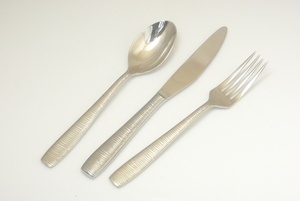 Wholesale High Quality Stainless Steel <b>Flatware</b> <b>Set</b> with Mirrored Finish for Restaurants and Parties - Product Image 4