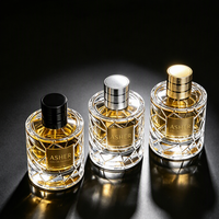Flacon de parfum vide de luxe 50 ml en verre taillé géométrique, à facettes, côtelé, avec capuchon noir et base ronde lourde, avec boîte et logo personnalisé