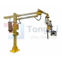 Manipulateur de manutention de rouleaux de papier et de rouleaux de tissu, bras robotique télescopique