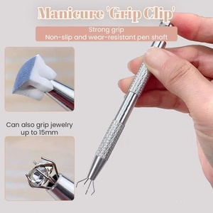 Pinza de Acero Inoxidable de 4 Garras para Uñas, Herramienta Ligera y Reutilizable para Manicura - Product Image 1