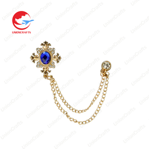 Mode Luxe Ontwerper Metalen Hijab Kleding Veiligheidsspeld Mannen Kroon Broches En Pin Custom Strass Parel Brouch Pin Voor Vrouwen