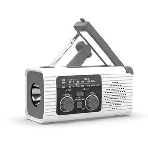 วิทยุพกพา AM/FM สำหรับกรณีฉุกเฉิน พร้อมพาวเวอร์แบงค์พลังงานแสงอาทิตย์แบบมือหมุน และไฟฉาย LED สำหรับการเอาตัวรอดกลางแจ้ง - Product Image 4
