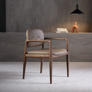 Sedie da Pranzo, Tavolini da Caffè, Scrivanie <span class=keywords><strong>e</strong></span> <span class=keywords><strong>Poltrone</strong></span> in Pelle <span class=keywords><strong>e</strong></span> Legno Massello di Design Italiano - Product Image 1