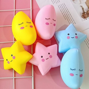 Juguete Blandito Antiestrés de Estrella y Luna, con Cara de Dibujos Animados Colorida, de Subida Lenta, Novedoso Accesorio para Fiestas y Regalo Divertido - Product Image 4