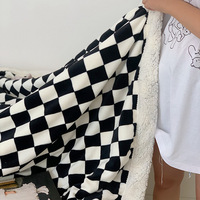 Couverture en flanelle sherpa douce à double face, à carreaux noirs, imprimée sur mesure Wenxi, pour l'hiver, pour un usage domestique