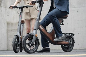Scooter Eléctrico para Adultos de Largo Alcance (35-40 km), Ruedas de 14 Pulgadas, Batería de Litio, Modelo D50 - Product Image 4