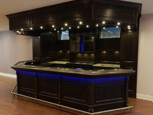 العتيقة خشبية ديلوكس بدروم بار تصميم الطابق السفلي الرطب بار مع مصابيح يندمج بها اللون الأحمر والأخضر والأزرق - Product Image 2