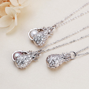 Wholesale <b>Light</b> Luxury Freshwater Pearl Jewelry Geometric Shape <b>Pineapple</b> Style Pendant Necklace Single Collarbone Chain Niche - Product Image 4