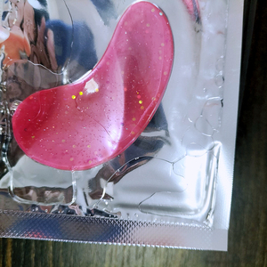 Patchs hydrogel pour les <span class=keywords><strong>yeux</strong></span> de dernière conception avec masque pour les <span class=keywords><strong>yeux</strong></span> au collagène inspiré des peptides scintillants pour les soins de la peau des femmes et des hommes - Product Image 4