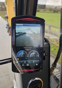 Excavadora de Orugas Mediana SHANTUI SE75W de 7.6 Toneladas con Capacidad de Cucharón de 0.32m3 para Proyectos de Construcción - Product Image 6