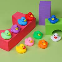 Jouets de bain exclusifs en caoutchouc de 2 pouces pour bébés, canards en caoutchouc fantaisie pour la baignoire avec motifs uniques, mini-jouets en plastique en vrac