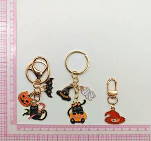 Wholesale Halloween Keychain Set Metal Pumpkin, Ghost, <b>Cat</b> & Cartoon Anime Pendants for Bags - Product Image 5
