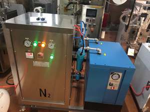 Balance de pesage automatique et remplissage Machine <span class=keywords><strong>à</strong></span> emballer les sachets de granulés de grains de café de noix de cajou de pistache de cacahuète Emballage de noix mélangées - Product Image 4